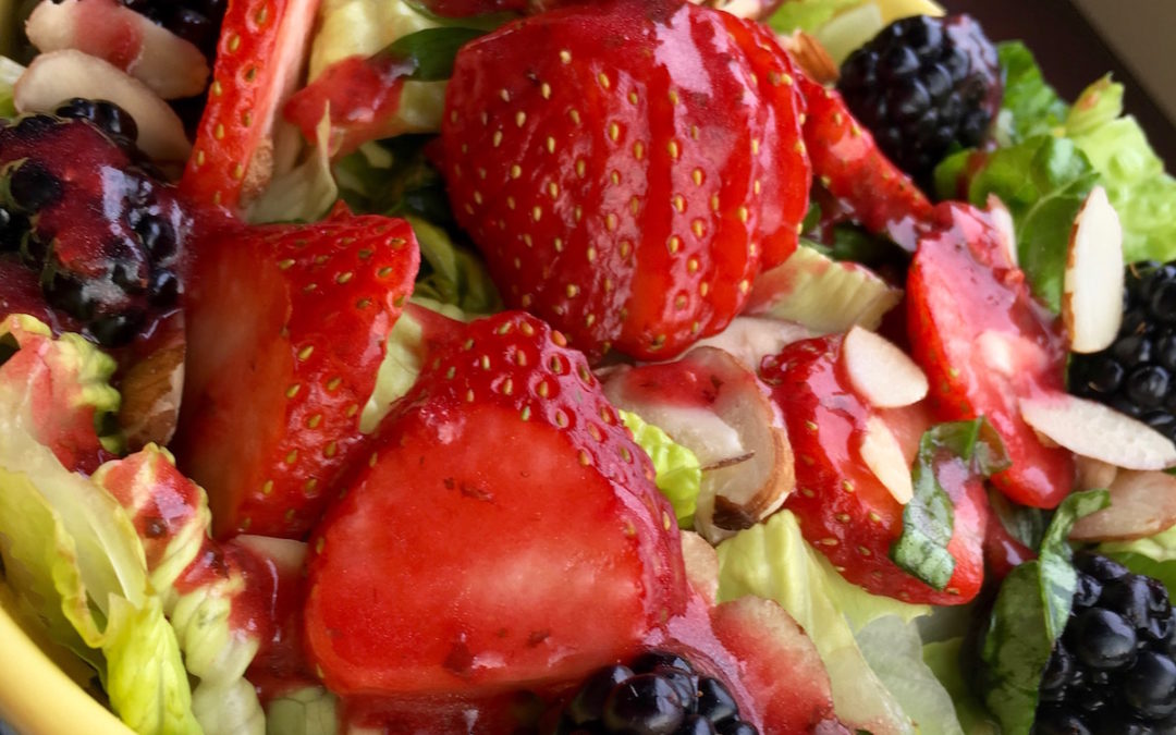 Refreshing Mixed Berry Salad with Raspberry Vinaigrette